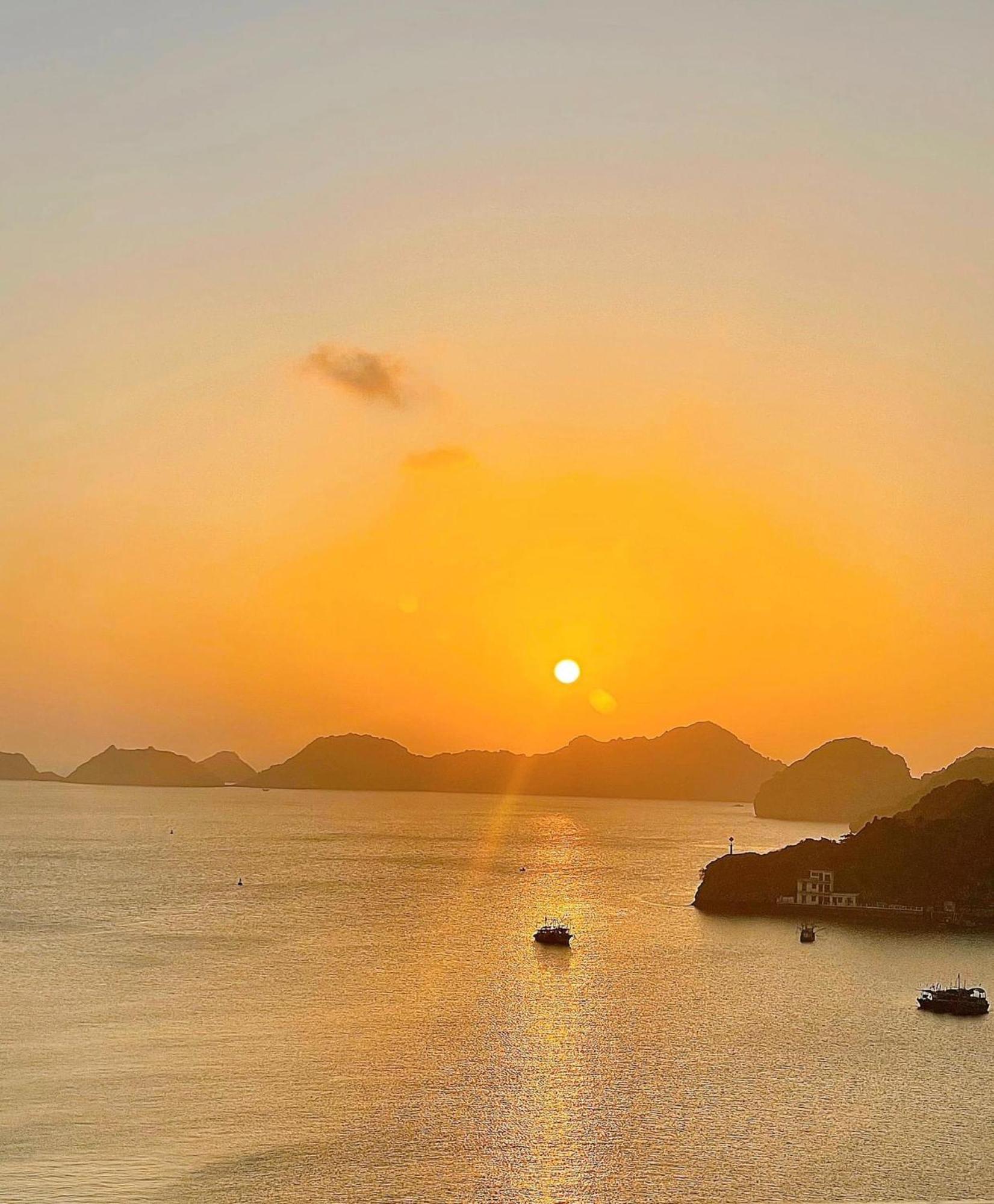 Thu Ha Sea View Hotel Dong Khe Sau Zewnętrze zdjęcie